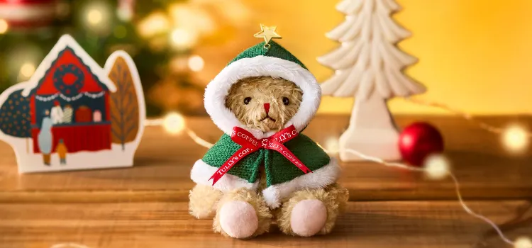 ラテカラーのボディに、クリスマスツリーをモチーフにした衣装