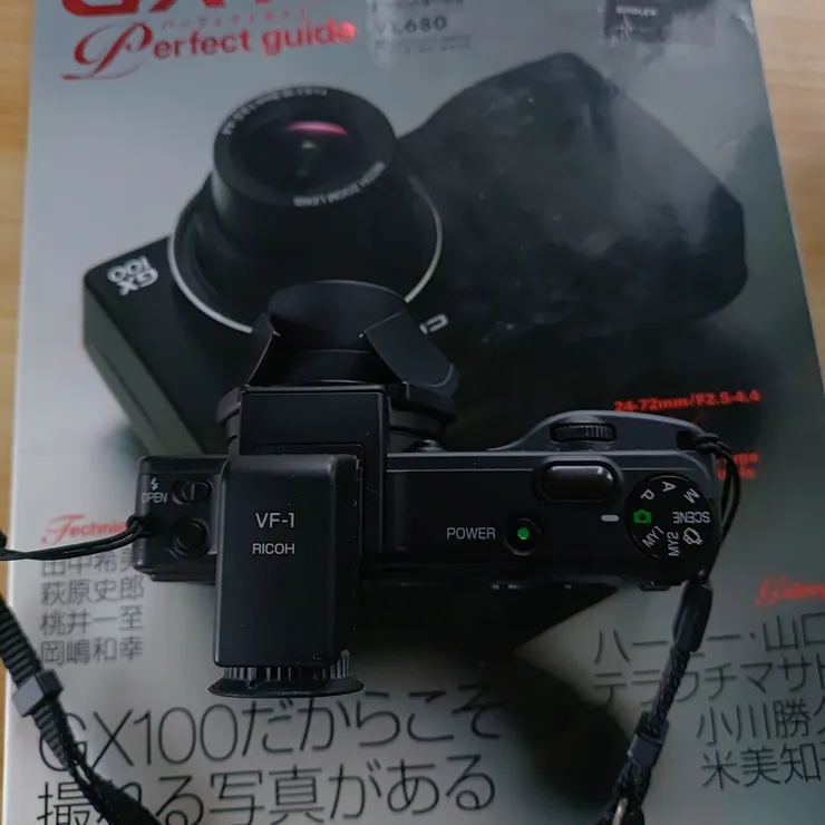 キャプション