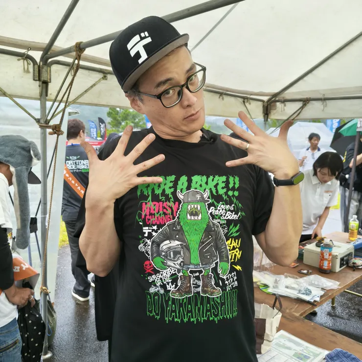 キャプション