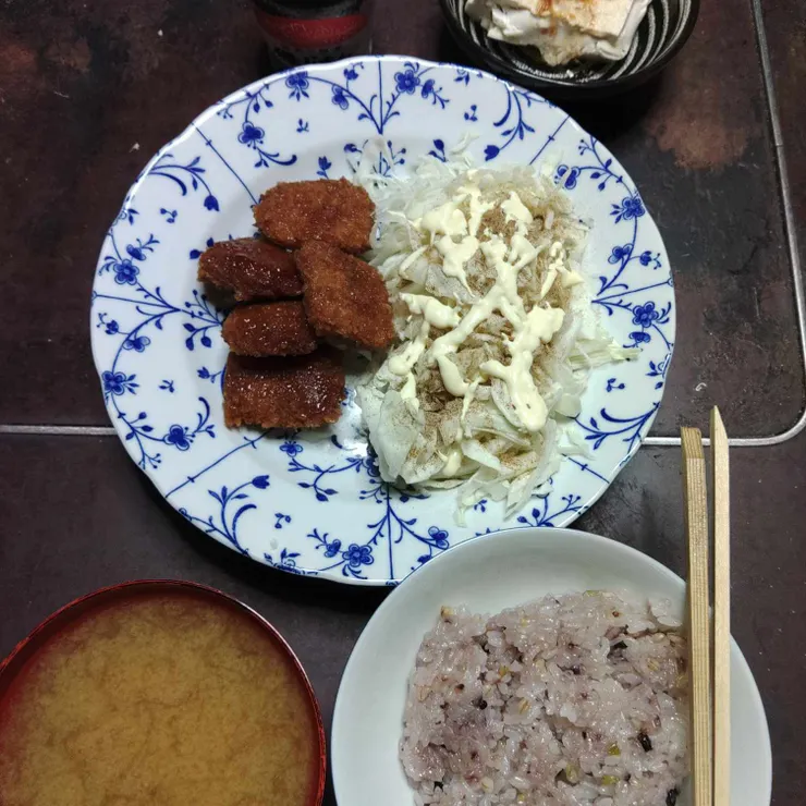キャプション