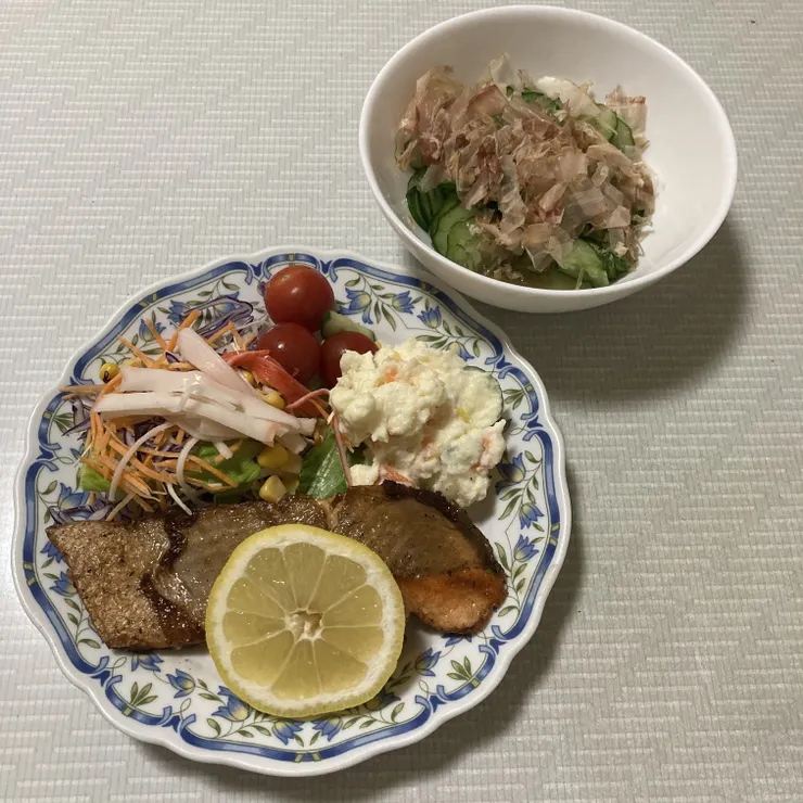 キャプション