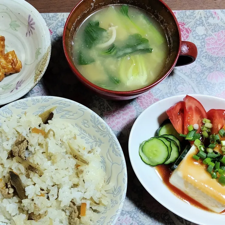 キャプション