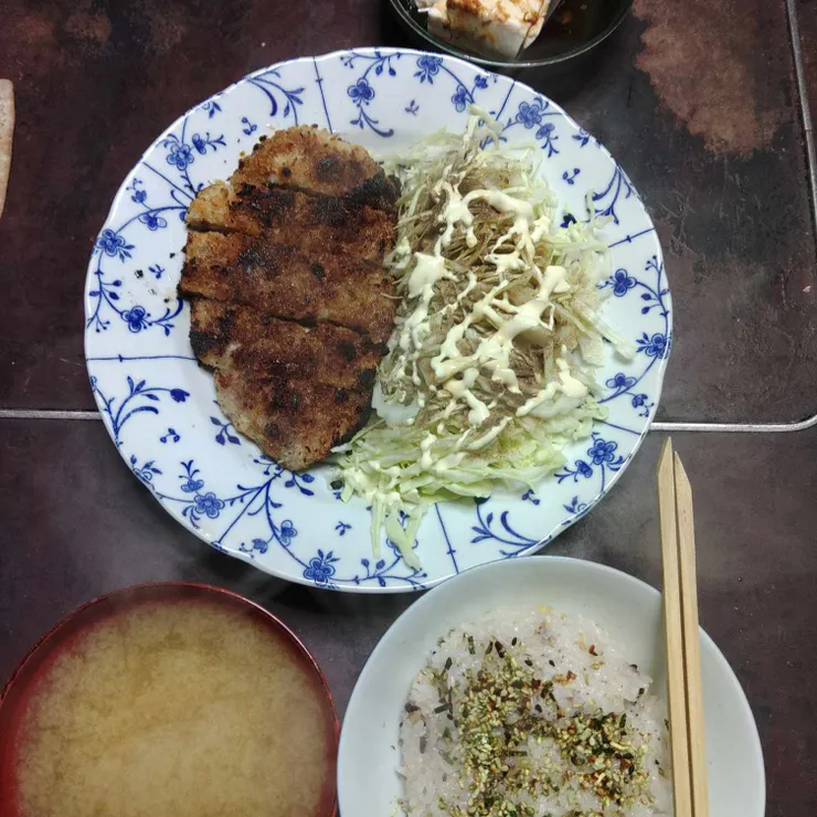 キャプション