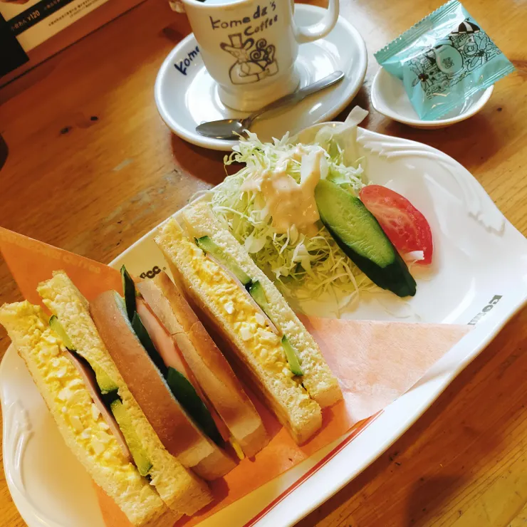 キャプション