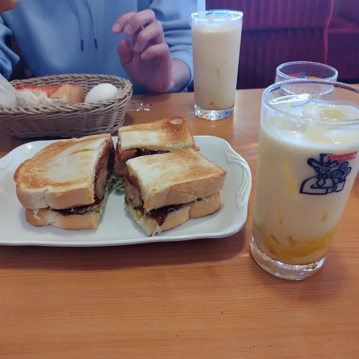 キャプション