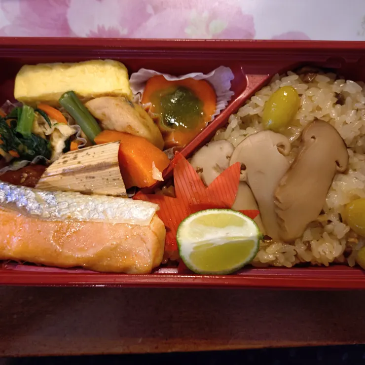 キャプション