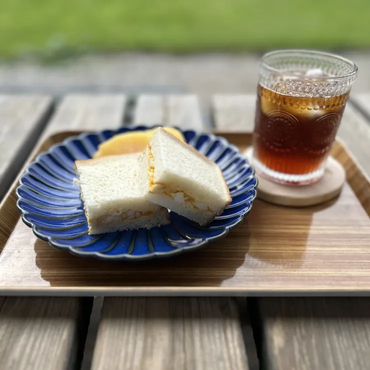キャプション
