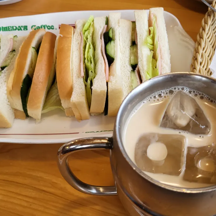 キャプション
