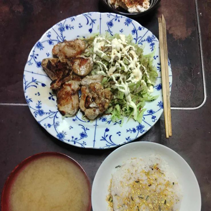 キャプション