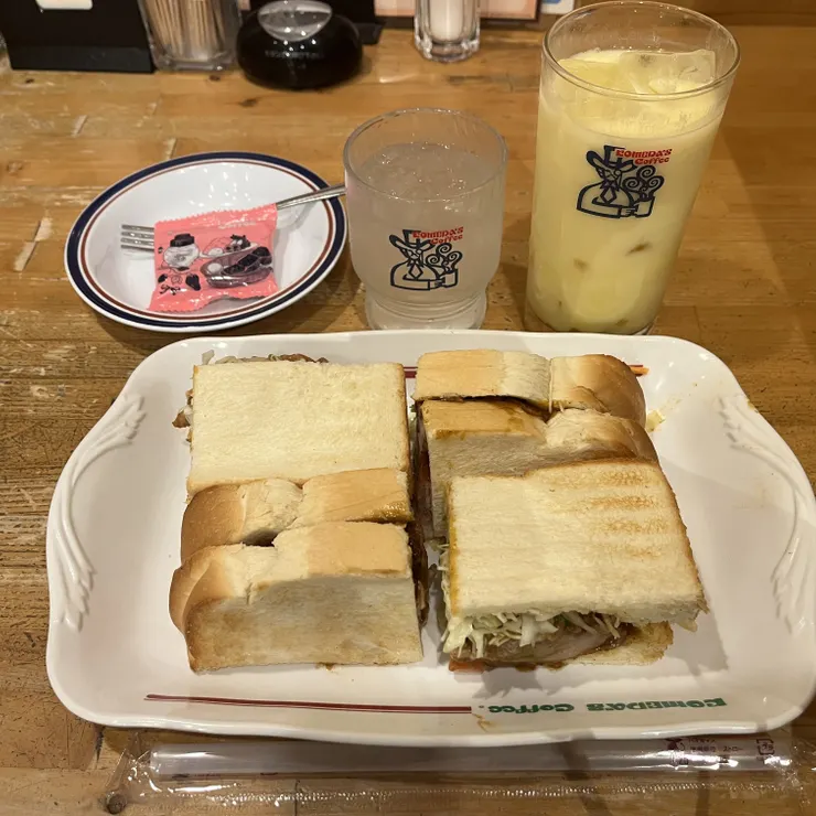 キャプション