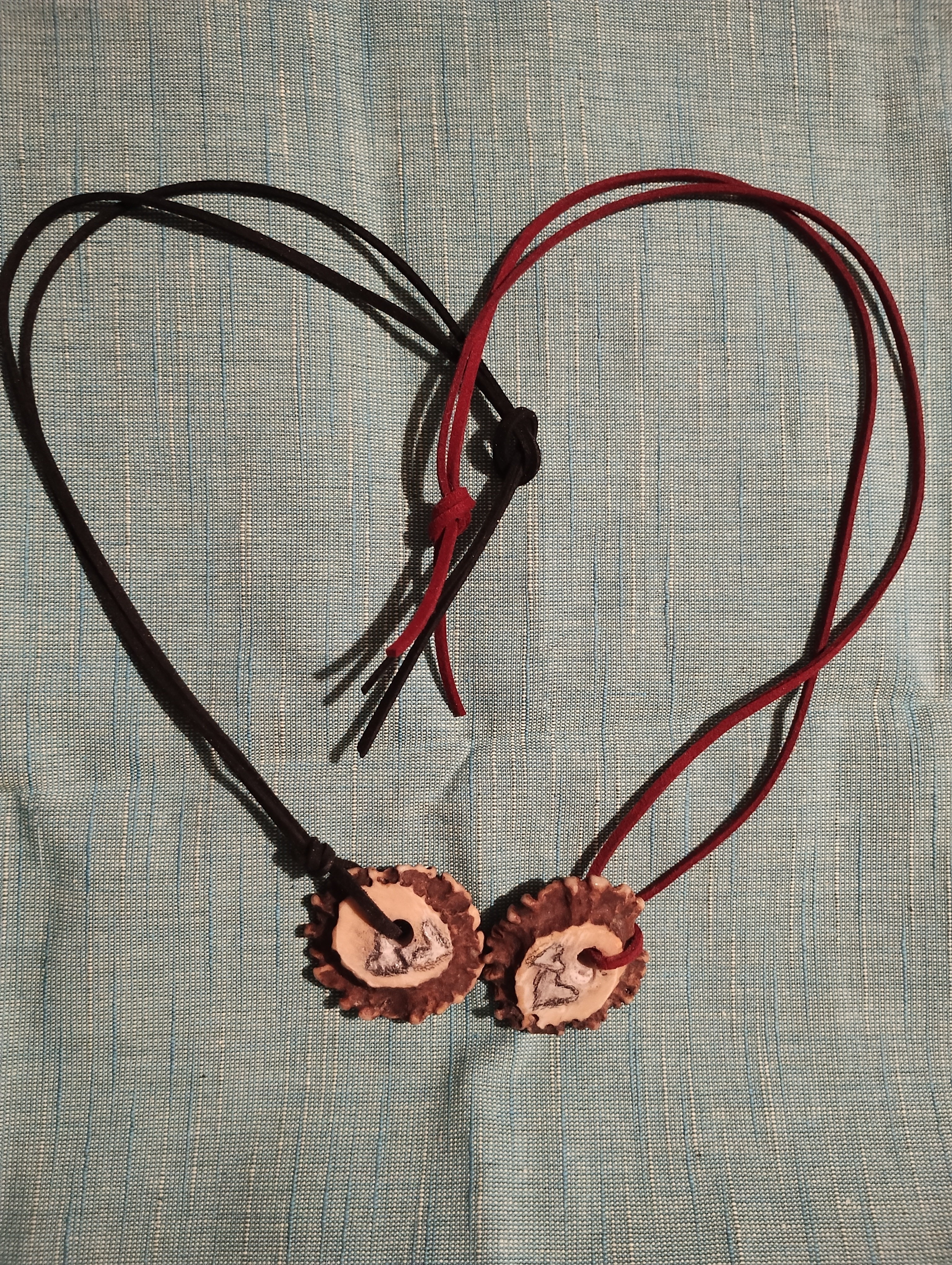 鹿の角ペンダント裏側 | CAINZ DIY Square