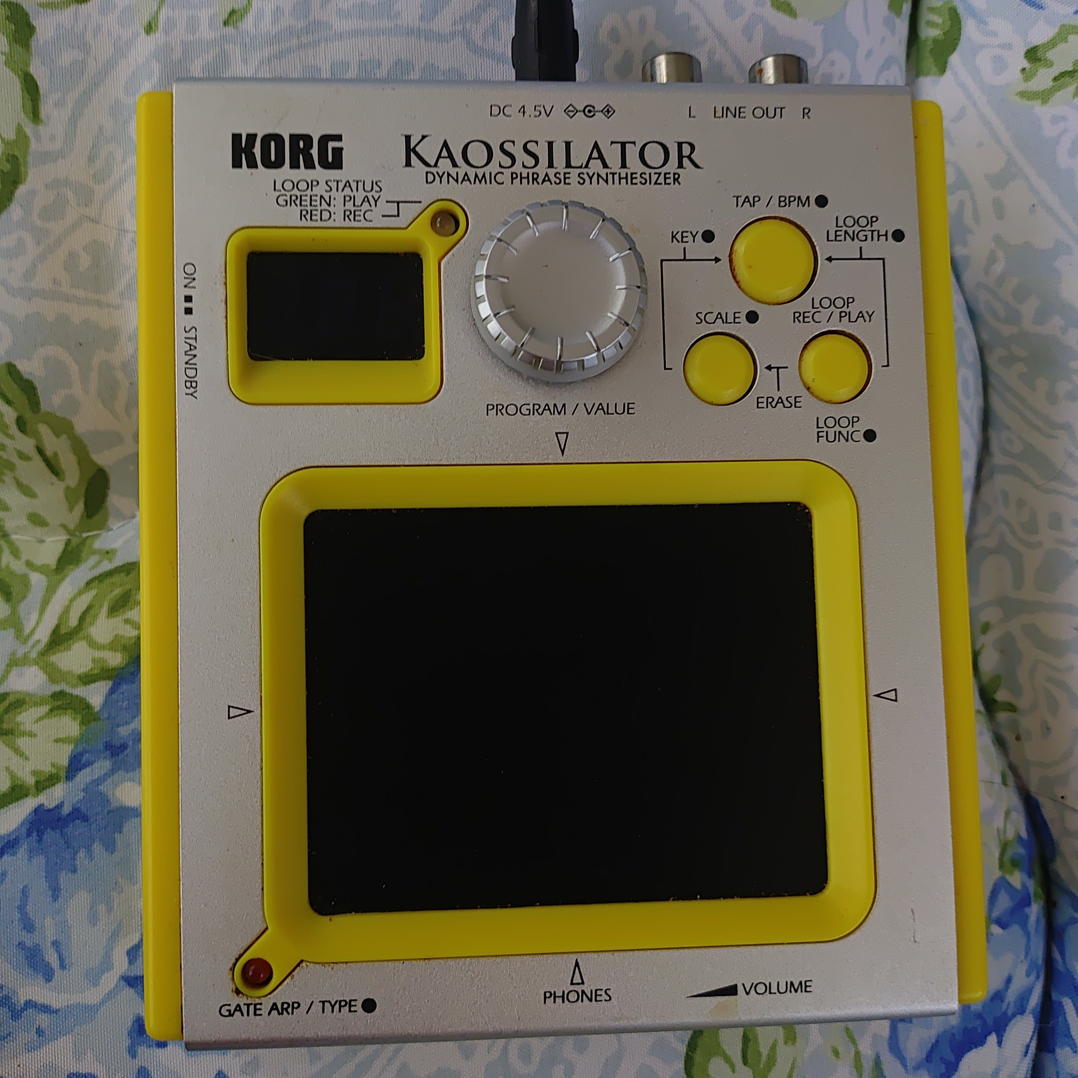 KORG KOASSILATOR ポータブルシンセサイザー KORG KAOSSILATOR PRO+ -New Sounds Performance- - YouTube